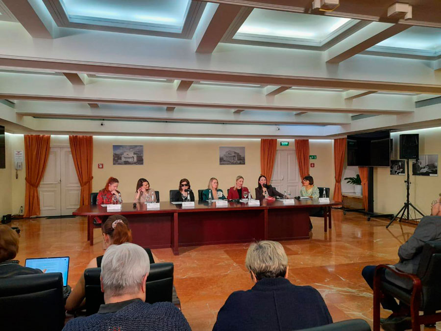 В Большом театре состоялся спектакль с тифлокомментированием